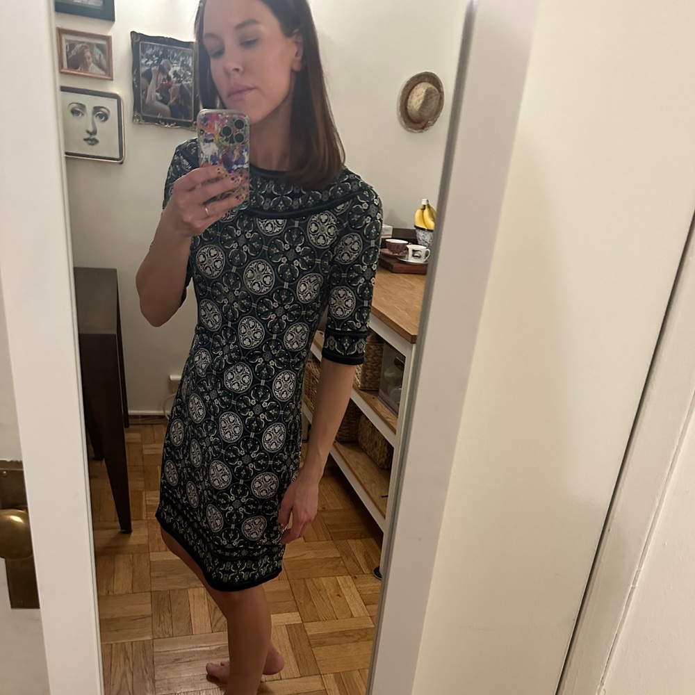 Max Studio Dress size small - Picture 5 of 6